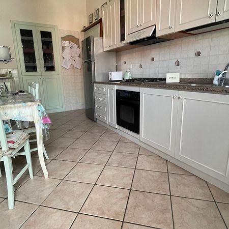 A Casa Di Stella Lägenhet Salerno Exteriör bild